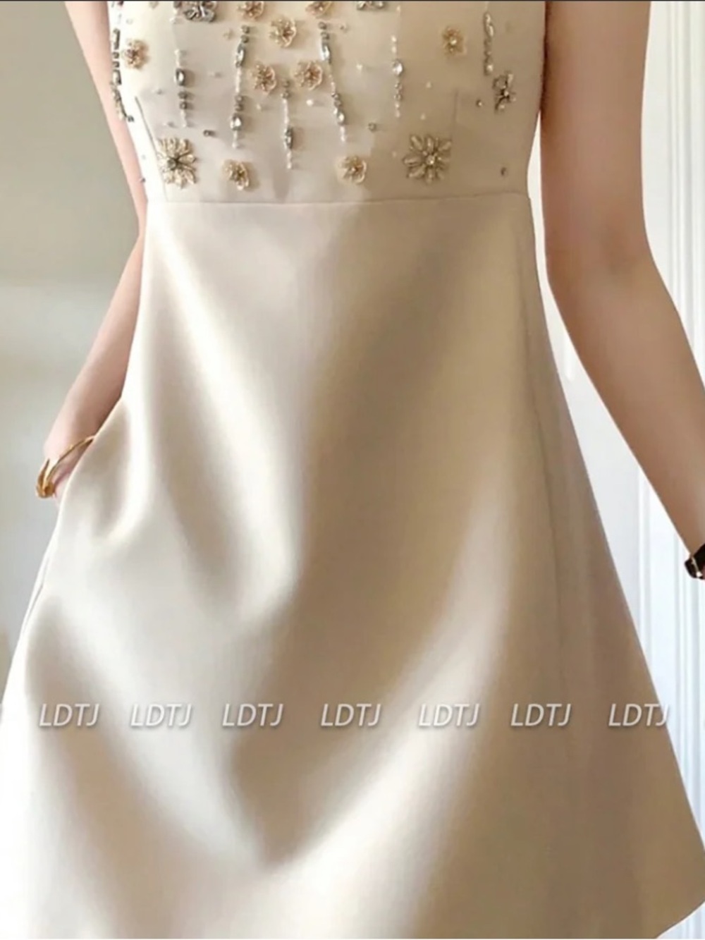 LDTJ Italy Beaded Gem Embellished Mini Dress Ivory Cream Size M
Coquette - Picture 9 of 10